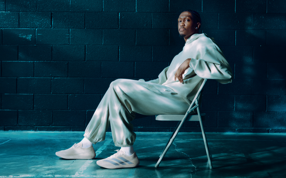 見た目も履き心地も新発想。CLIMACOOL 4D