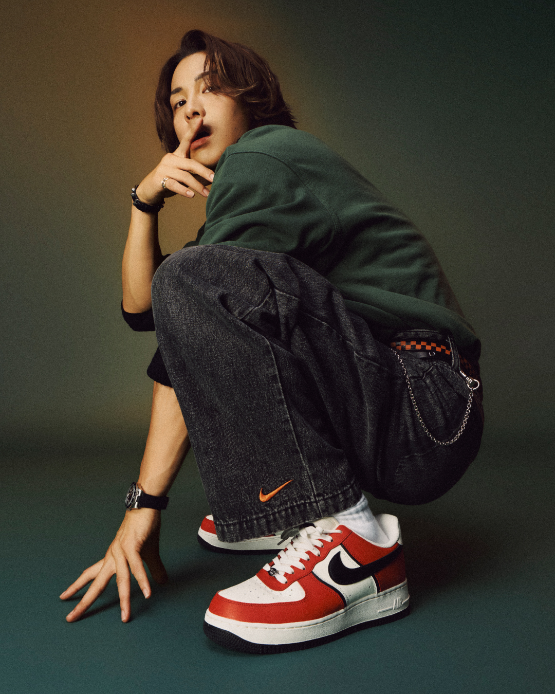 YOUR MESSAGE HERE｜NIKE RIKUさん コーディネート