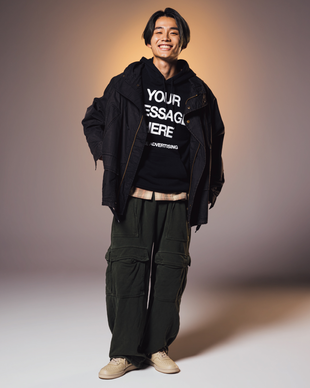 着こなしにルールなんてない。自由に、自分らしく。｜NIKE カンティスさん コーディネート