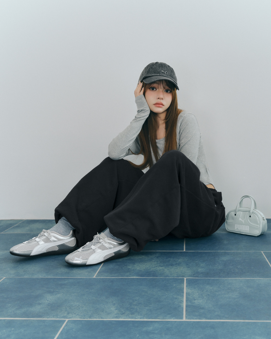 4 Moods. One Trend. コーディネート